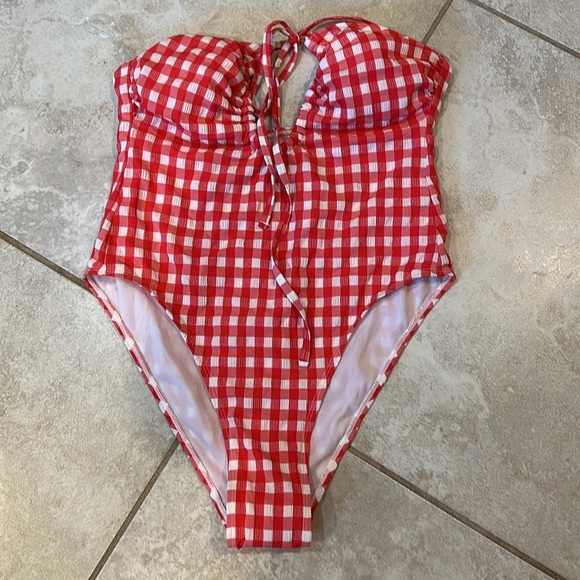 NEW! Wild Fable Red Gingham Checkered One-Piece Halter Swimsuit M bathing suit - Picture 2 of 8